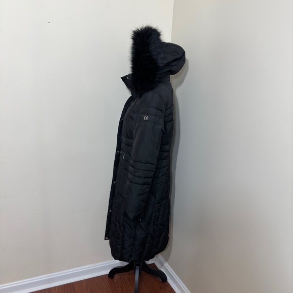 Calvin Klein || Woman’s long Jacket with fur hoodie size small - Picture 4 of 16